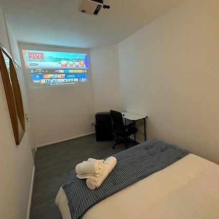 Small Cozy Private Bedroom Zone1 Londra Esterno foto