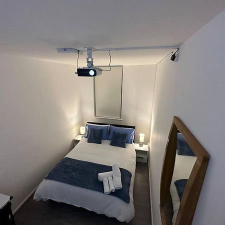 Small Cozy Private Bedroom Zone1 Londra Esterno foto
